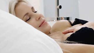 LETSDOEIT - #Rebecca Volpetti #Isabella Star #Kinuski - Ragveida Grupas Jautri Ar Super Seksīgu Trio