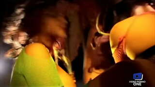 Is breá liom nuair a bhíonn an guy a fuck mé ceangailte