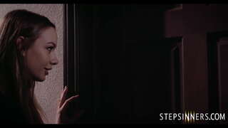 העשרה הזונה הבת רק רציתי זין גדול