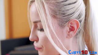 ���ોટી ડિંટ્ડી કિશોર કે કિશોરી બીબીસી દ્વારા Fucked