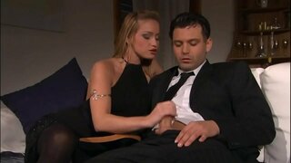 Real Anal com Prazer totalmente para a PornStar Katia Nobili e seu jovem Garanhão - (HD Cena)