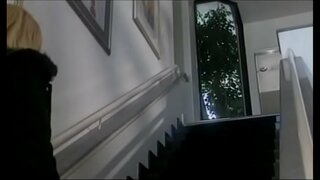 Pjuttost sħun u jitħajjar eċċitati bil-kbir pompa Brittney Iżda magħmula raġel tieħu doċċa li drill tagħha