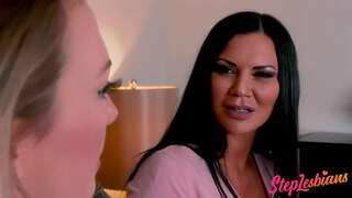 Quédate A Mi Lado Muestra La Hija De Cómo Tener Sexo Lésbico